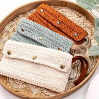crochet clutch