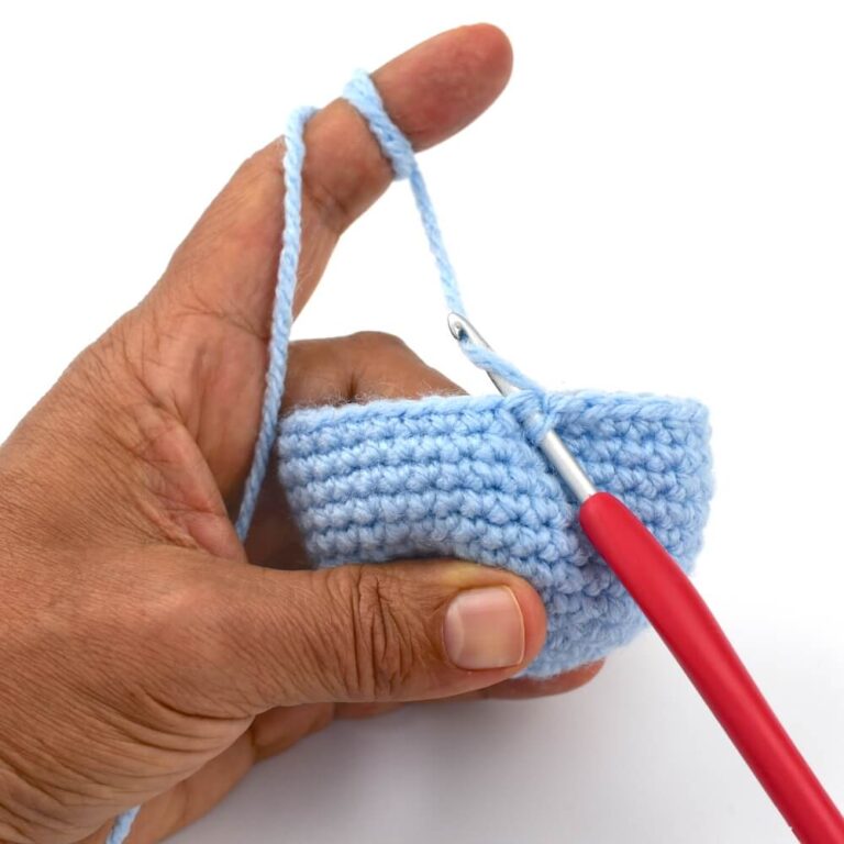Invisible Decrease Crochet Free Tutorial (+ Video) - Zamiguz