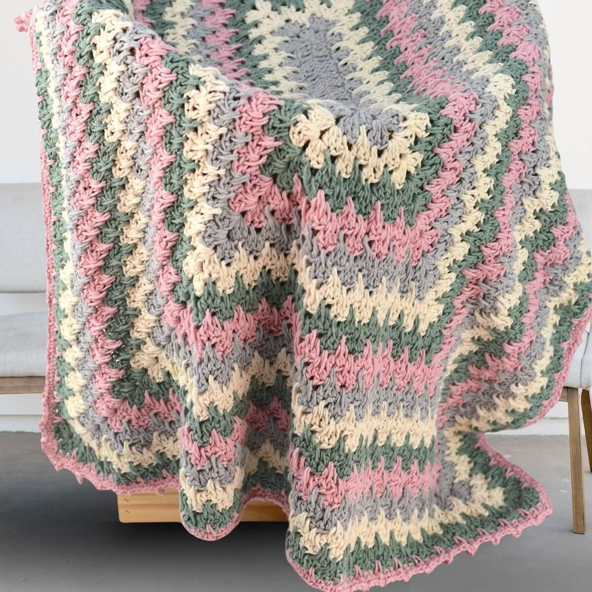 Center out crochet blanket
